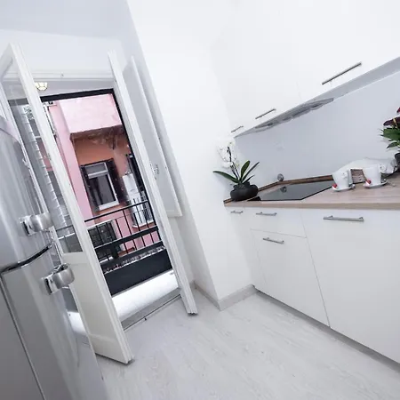 Babuino Luxury Design Apartman *